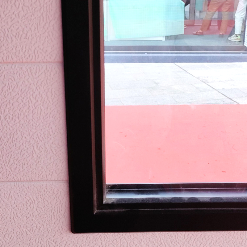 Ô quan sát với gioăng cao su chắc chắn