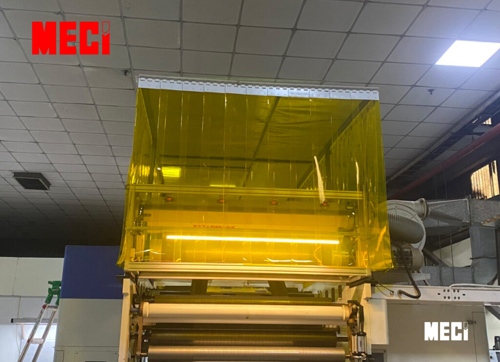 Với tác dụng ngăn nhiệt, hạn chế bụi bẩn xâm nhập