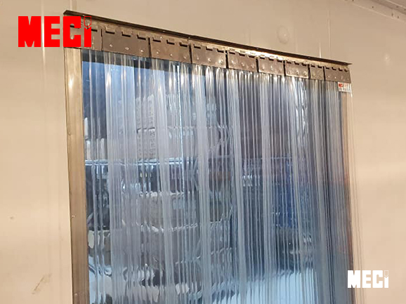 Rèm sử dụng phụ kiện inox không han gỉ