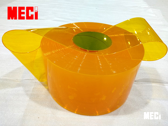Cuộn nhựa pvc vàng trong
