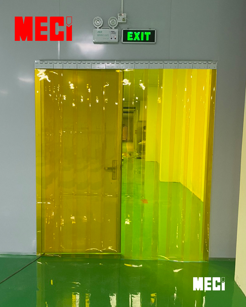 Rèm Nhựa Vàng Trong Lắp Tại An Dương, Hải Phòng