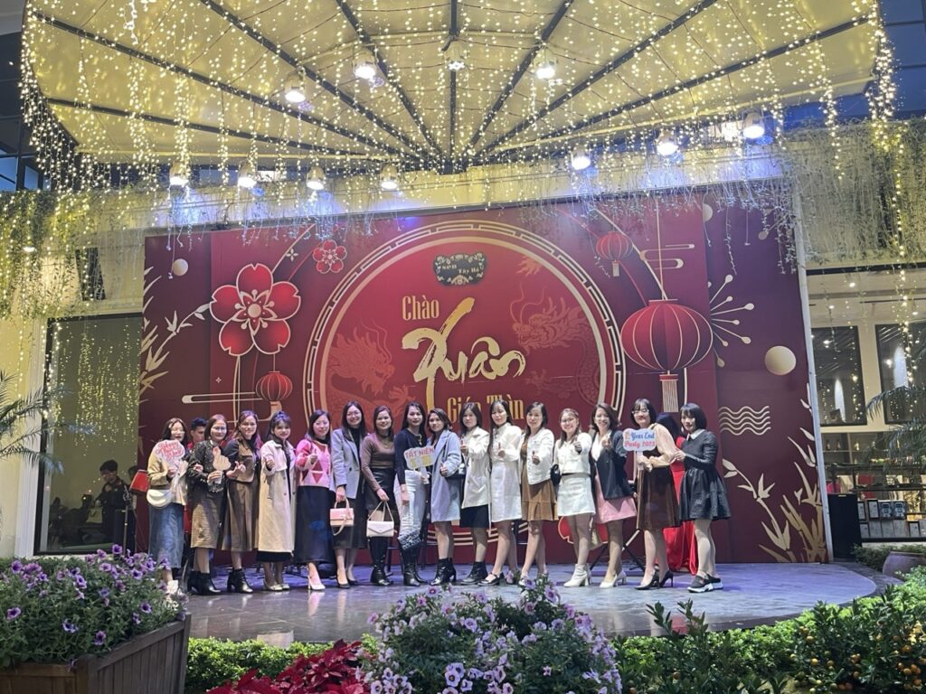 Can bo cong nhan vien