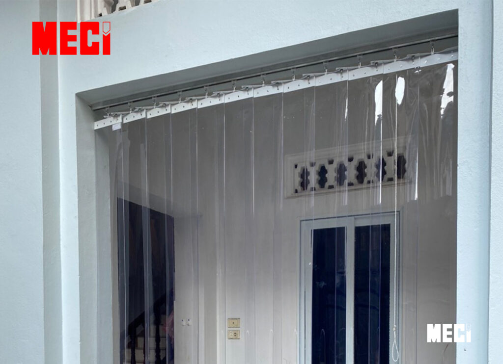 Rèm nhựa ngăn lạnh kéo xếp