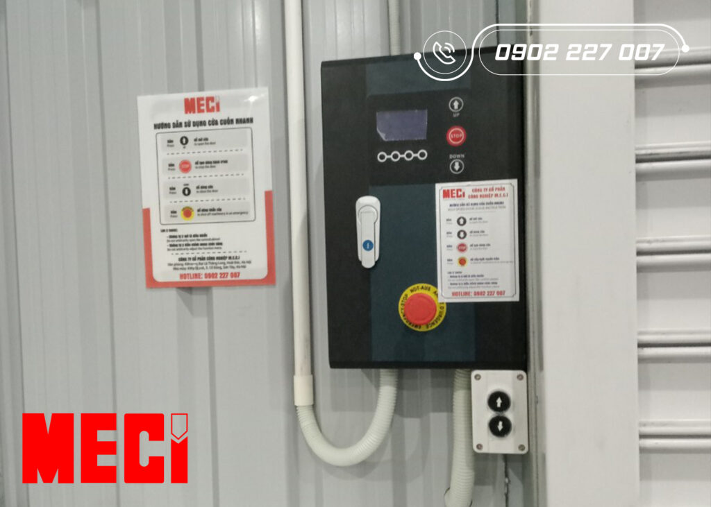 Hộp điều khiển sử dụng cho cửa cuốn nhanh